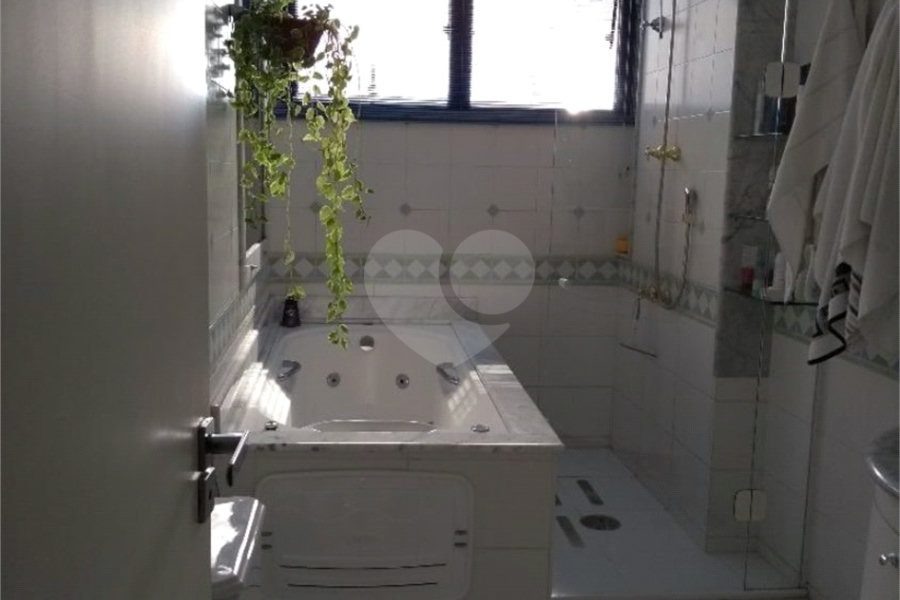 Apartamento à venda com 4 quartos, sendo 2 suítes, em Santana, São Paulo, SP