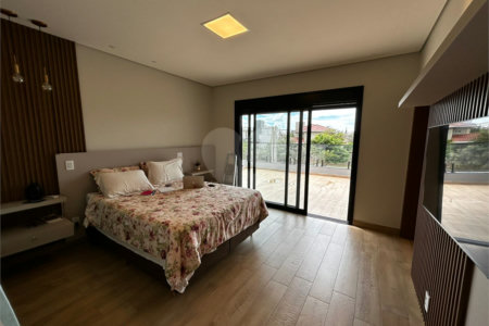 Casa de alto padrão para venda no condomínio Damha III.