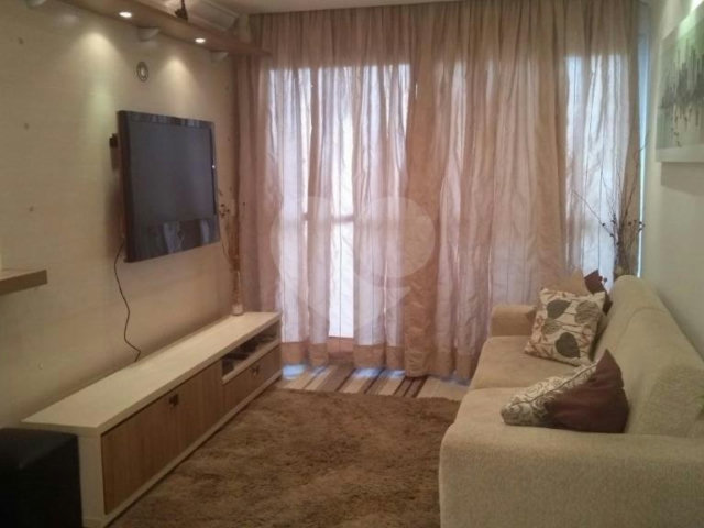Apartamento à venda com 2 quartos, sendo 1 suíte,  em Santana, São Paulo, SP