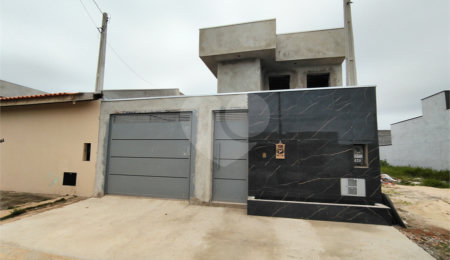 Casa à venda com 3 quartos, sendo 1 suíte,  em Parque Itapê, Itapetininga, SP
