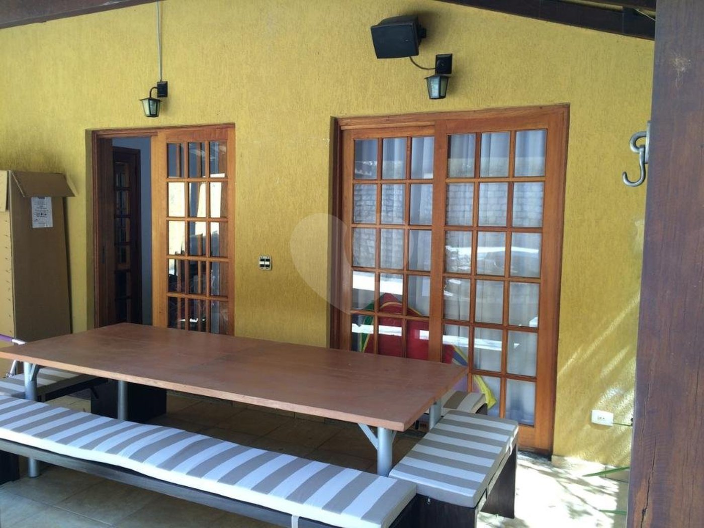 Sobrado à venda com 6 quartos, sendo 2 suítes, em Real Parque, São Paulo, SP