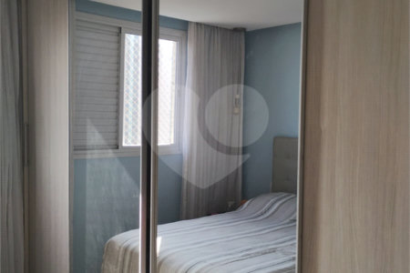 Apartamento à venda com 3 quartos, sendo 1 suíte,  em Jardim Ester Yolanda, São Paulo, SP