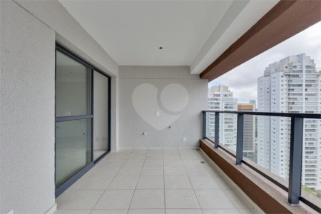 Apartamento com 2 quartos á venda no Alto da Boa Vista, São Paulo - SP