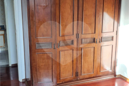 Apartamento à venda com 3 quartos, sendo 1 suíte,  no Centro, Araraquara, SP