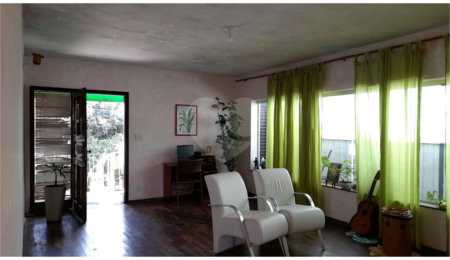 Casa à venda ou para alugar com 5 quartos, sendo 1 suíte,  em Vila Romero, São Paulo, SP