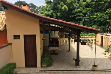 Casa à venda com 4 quartos, sendo 2 suítes, em Vila Suzana, São Paulo, SP