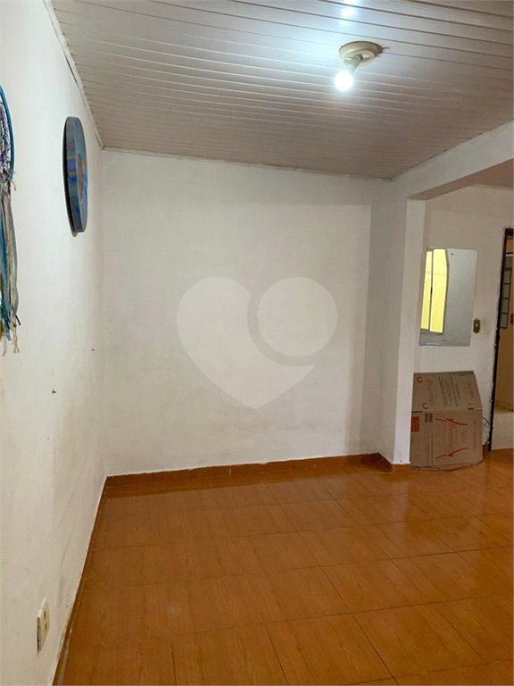 Sobrado à venda com 6 quartos, sendo 1 suíte, em Vila Aurora (zona Norte), São Paulo, SP