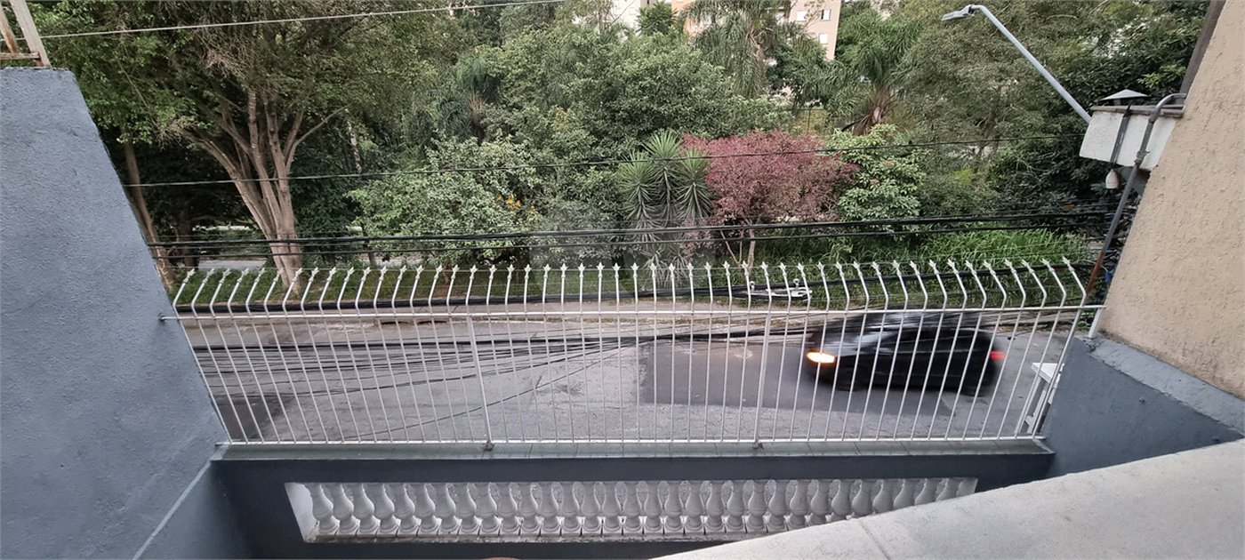 Casa à venda com 3 quartos, sendo 1 suíte,  em Jardim Rosa Maria, São Paulo, SP