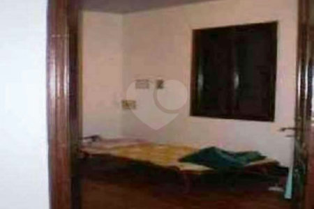 Sobrado à venda com 3 quartos em Ipiranga, São Paulo, SP