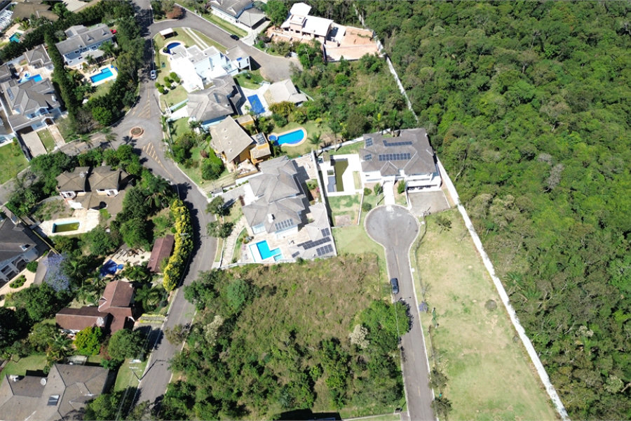 Terreno à venda no condomínio Suíça da Cantareira, Mairiporã - SP
