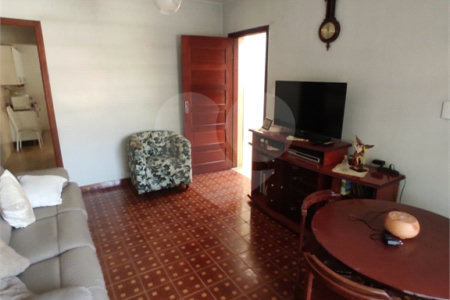 Casa à venda com 3 quartos, sendo 1 suíte,  em Vila Rosália, Guarulhos, SP