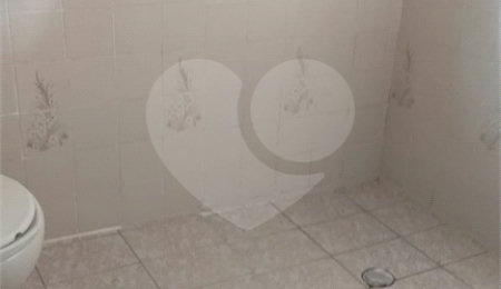 Casa à venda com 2 quartos em Vila Hortência, Sorocaba, SP