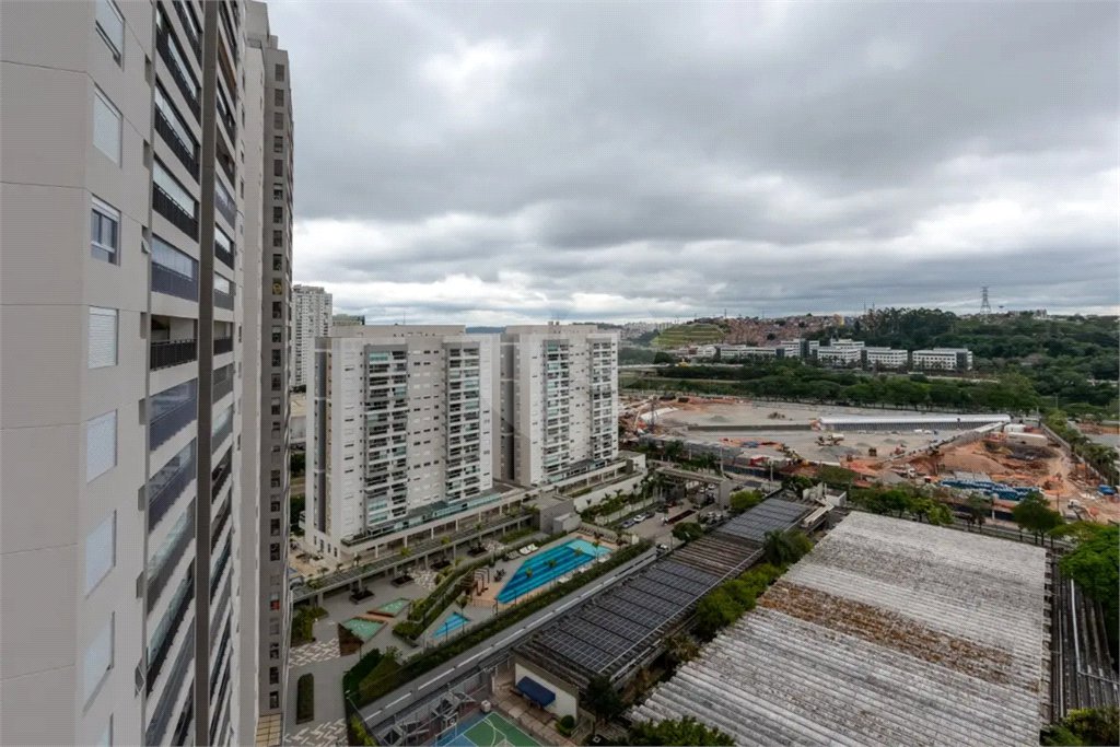 Apartamento à venda com 3 suítes em Jardim Dom Bosco, São Paulo, SP