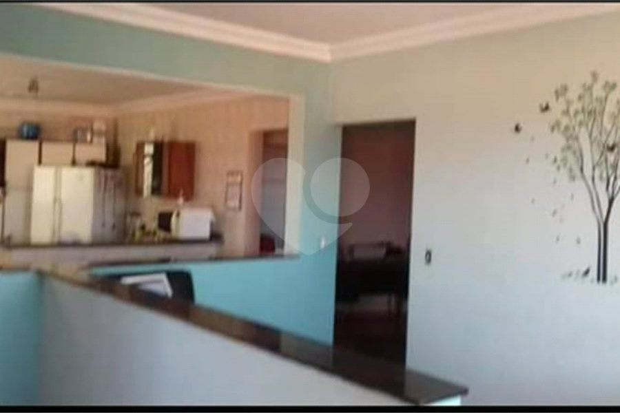 Casa à venda com 3 quartos em Jardim Santa Emilia, Guarulhos, SP