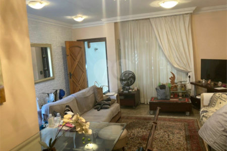 Casa à venda com 3 quartos, sendo 1 suíte, em Vila Mascote, São Paulo, SP