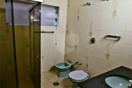 Casa à venda com 4 quartos, sendo 2 suítes, em Jardim São Bento, São Paulo, SP