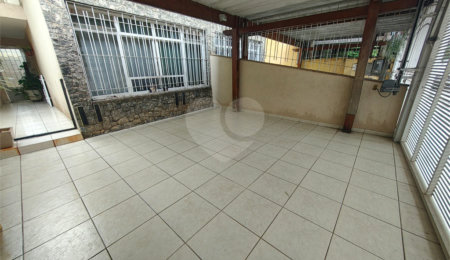 Sobrado à venda com 3 quartos, sendo 1 suíte, em Tremembé, São Paulo, SP