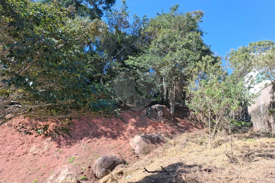 Terreno à venda no condomínio Itaguaçu da Cantareira, São Paulo - SP