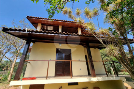 Casa à venda com 4 quartos, sendo 2 suítes, em Bosque, Vinhedo, SP