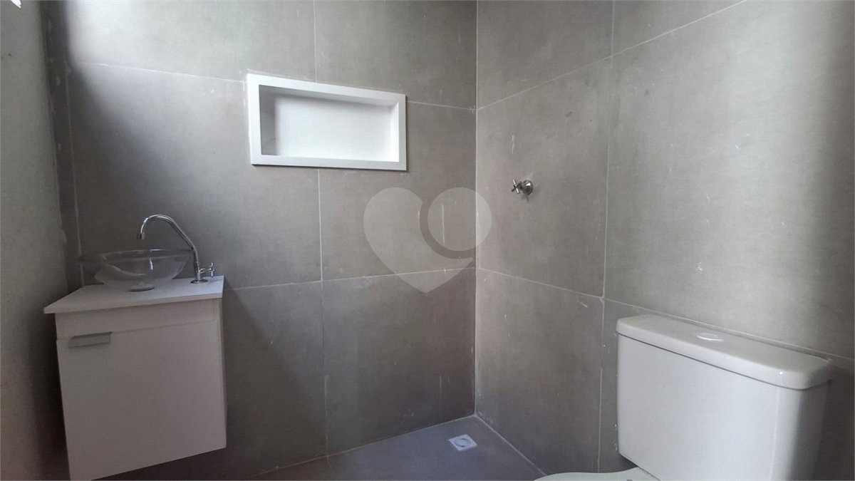 Casa de Vila à venda com 1 suíte em Jardim Prestes de Barros, Sorocaba, SP