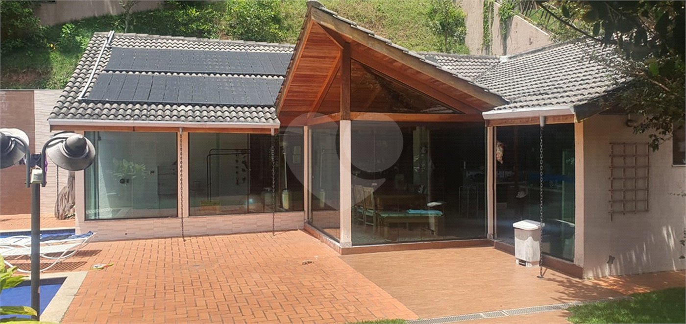 Casa à venda com 5 suítes no condomínio Arujá Hills I e Ii, Arujá - SP