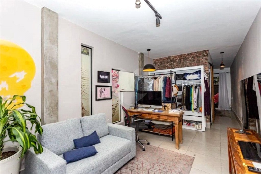 Casa à venda com 3 quartos, sendo 1 suíte,  em Vila Mascote, São Paulo, SP