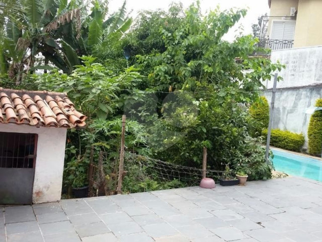 Casa à venda com 3 quartos em Horto, São Paulo, SP