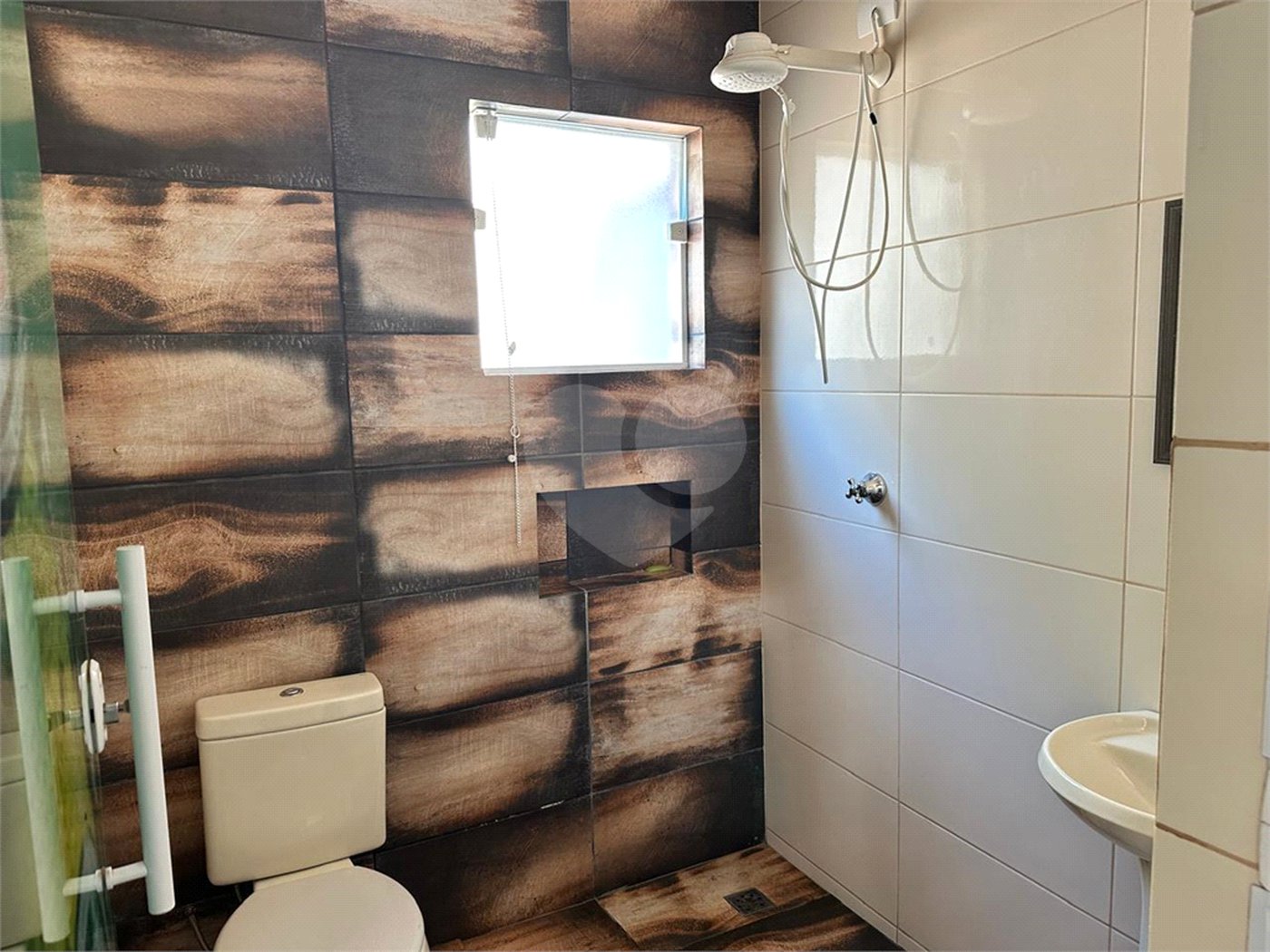 Sobrado à venda com 3 quartos, sendo 1 suíte, em Atibaia Belvedere, Atibaia, SP