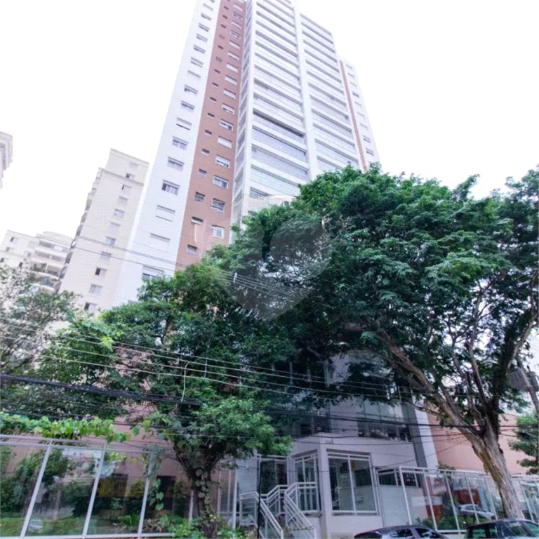 Apartamento à venda com 3 suítes em Vila Pompéia, São Paulo, SP