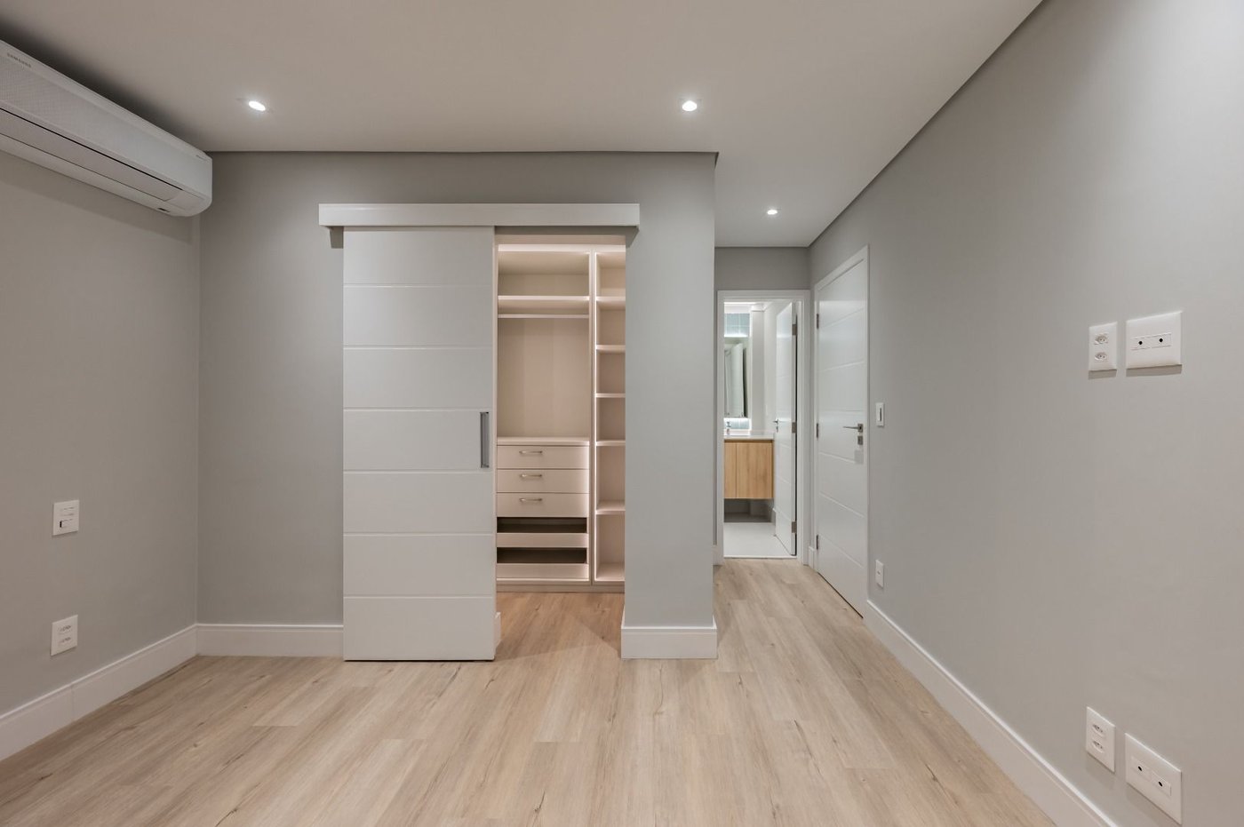 Cobertura com 4 dormitórios à venda, 370 m² por R$ 4.490.000,00 - Ponta da Praia - Santos/SP