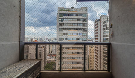 Apartamento à venda com 2 suítes em Moema, São Paulo, SP