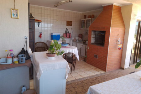 Apartamento à venda com 3 quartos, sendo 1 suíte, no Centro, Araraquara, SP