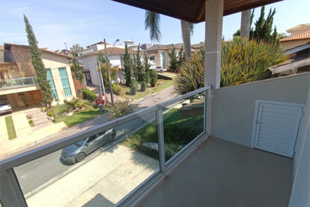 Casa à venda com 4 quartos, sendo 2 suítes, no condomínio Terras de Santa Adélia, Vargem Grande Paulista - SP