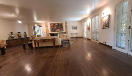 Casa à venda com 5 quartos, sendo 3 suítes,  em Alto da Boa Vista, São Paulo, SP