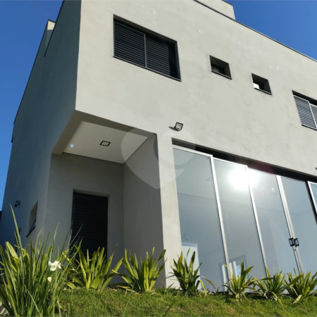 Casa à venda com 3 suítes no condomínio Mirante dos Ipês, Salto - SP