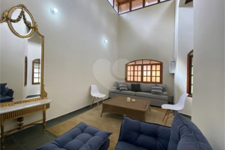 Chácara à venda com 10 quartos, sendo 2 suítes, em Mombaça, São Roque, SP