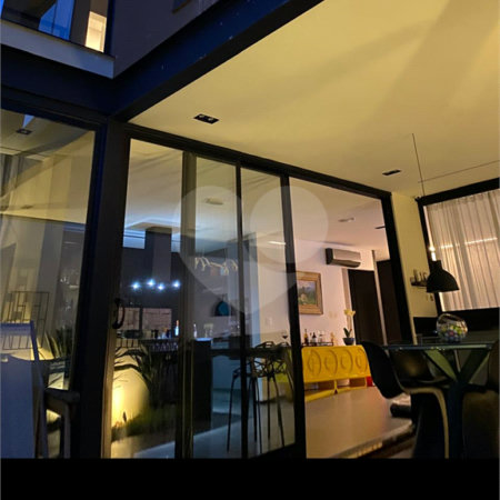Casa à venda com 4 suítes no condomínio Villas do Golfe, Itu - SP