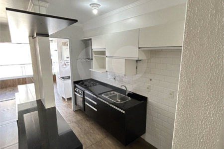 Apartamento à venda com 3 quartos, sendo 1 suíte, em Jardim Umarizal, São Paulo, SP
