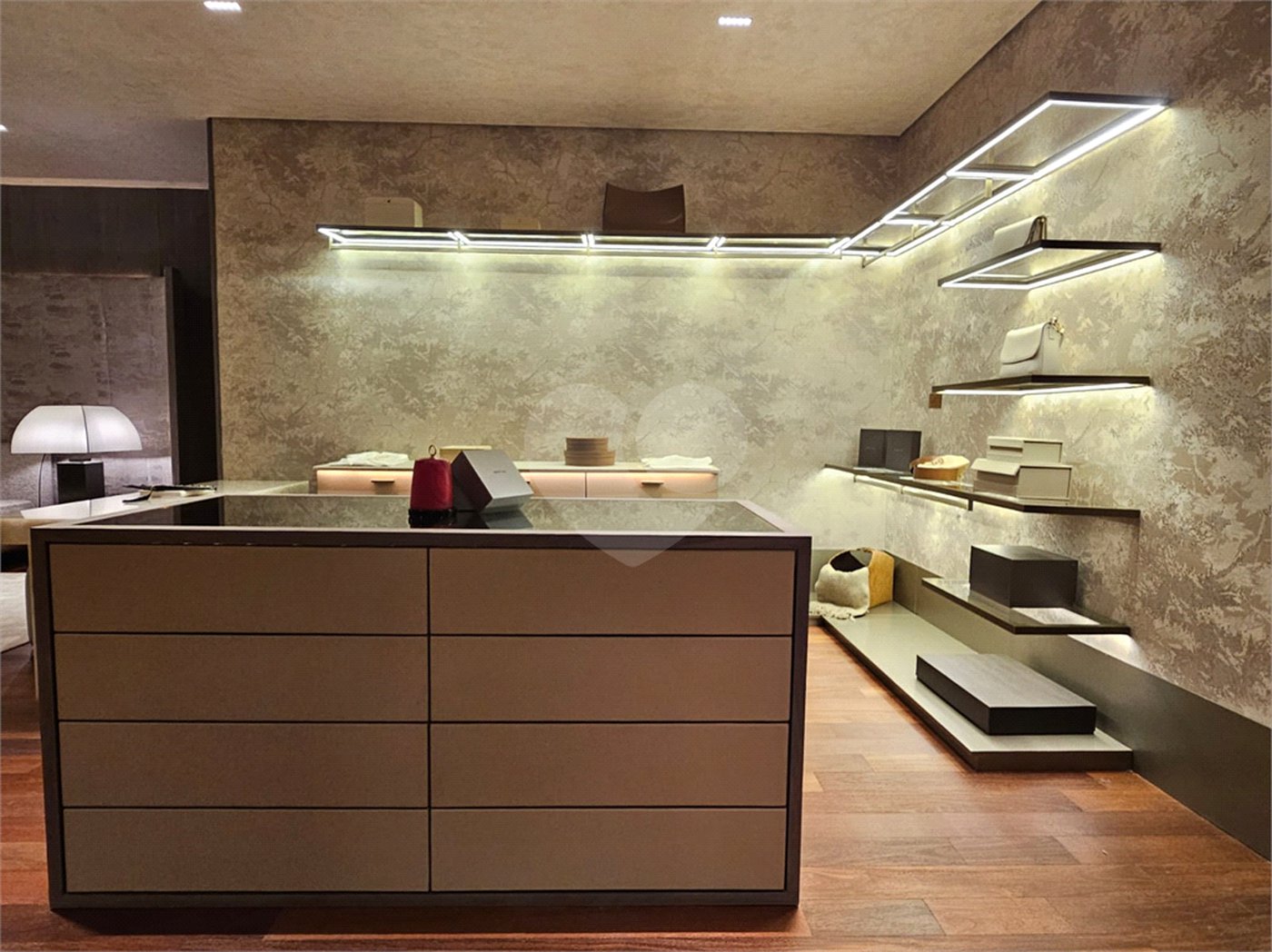 Apartamento à venda com 4 suítes em Cidade Jardim, São Paulo, SP