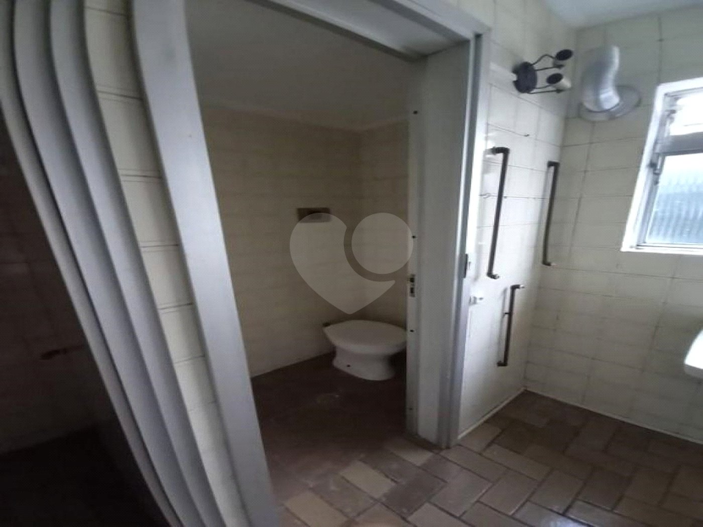Apartamento à venda com 3 quartos, sendo 1 suíte, em Vila Monumento, São Paulo, SP