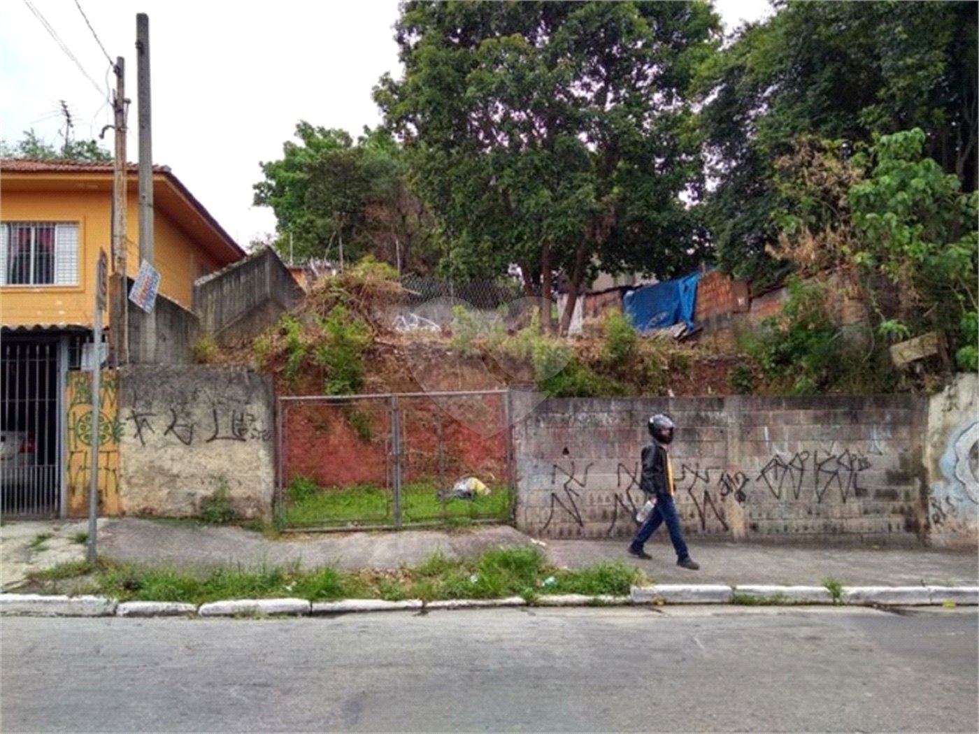 Terreno à venda em Jardim Cambara, São Paulo, SP