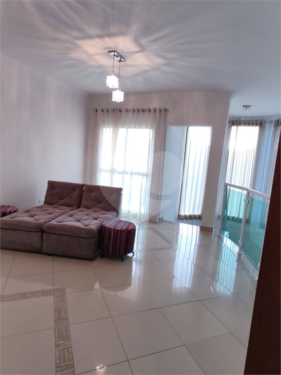 Casa à venda com 3 suítes no condomínio Shamballa II, Atibaia - SP