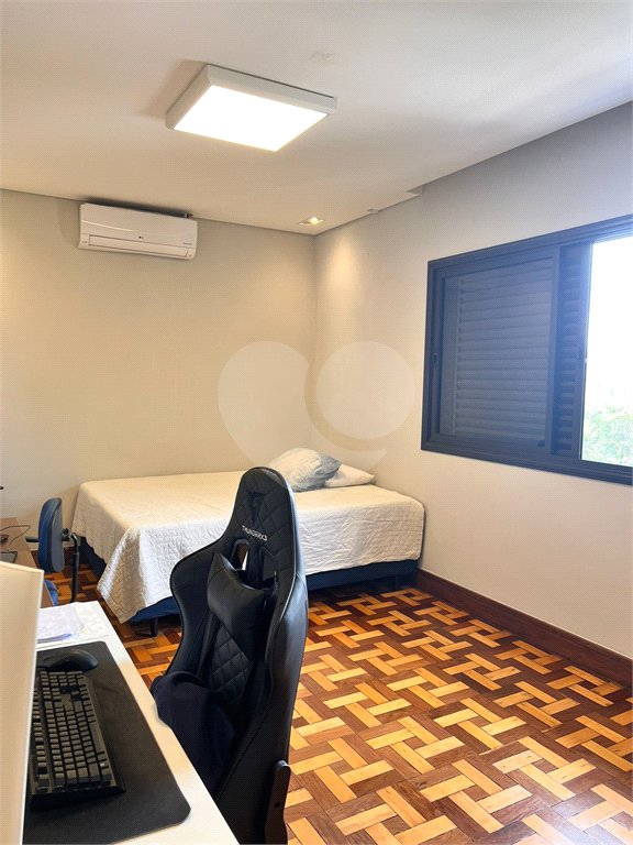 Sobrado à venda com 5 quartos, sendo 2 suítes, em Vila Inah, São Paulo, SP