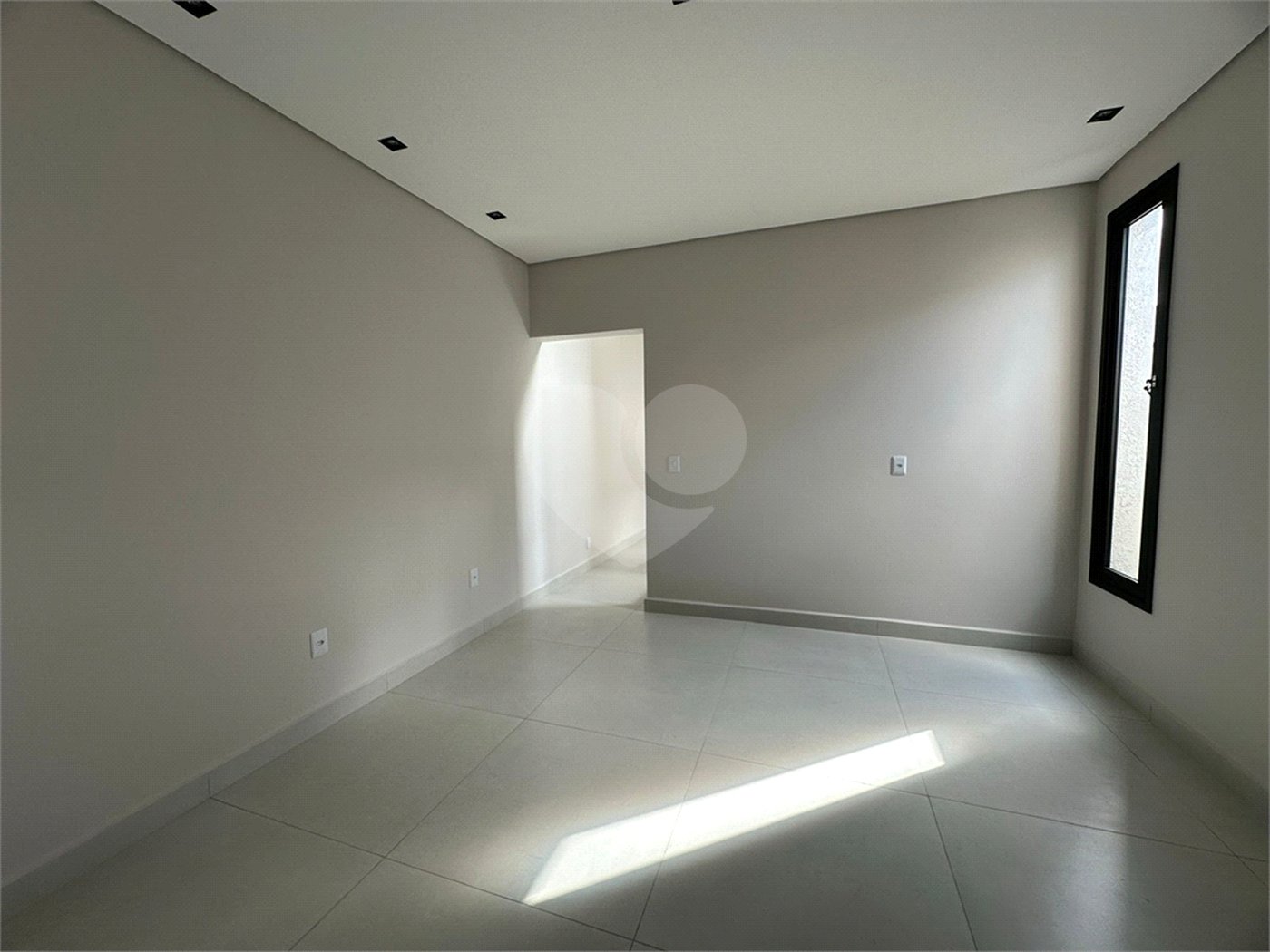 Casa à venda com 3 quartos, sendo 1 suíte, em Vila Carolina, Itapetininga, SP