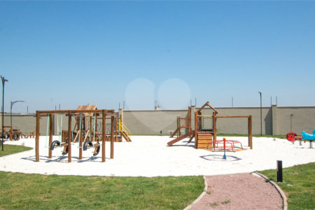 Terreno à venda no condomínio Santorini Residencial Club, Paulínia - SP