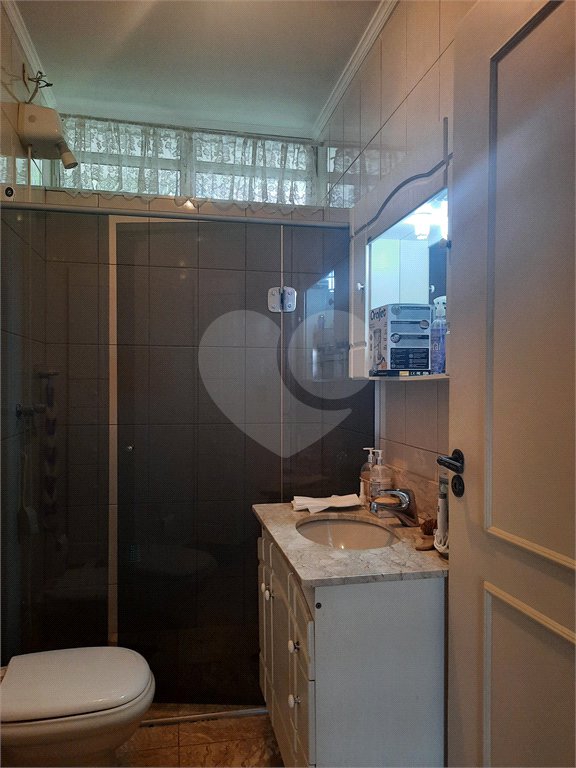 Casa à venda com 4 quartos, sendo 3 suítes,  em Jardim Marajoara, São Paulo, SP