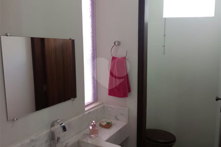 Casa à venda com 4 quartos, sendo 1 suíte, em Vila Rosa, Itapetininga, SP