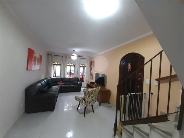Sobrado à venda com 3 quartos, sendo 1 suíte,  em Vila Mazzei, São Paulo, SP