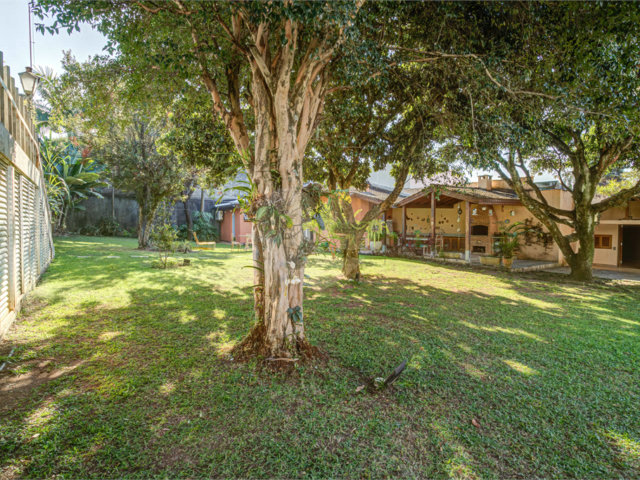 Casa à venda com 3 suítes em Chácara Monte Alegre, São Paulo, SP