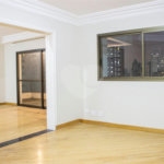 Apartamento à venda com 3 suítes em Jardim Londrina, São Paulo, SP